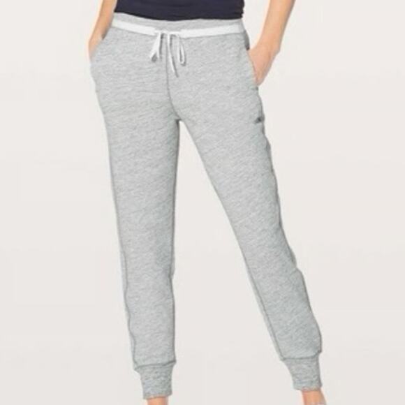 Lululemon Cool and Collected Jogger 28" - Picture 8 of 8